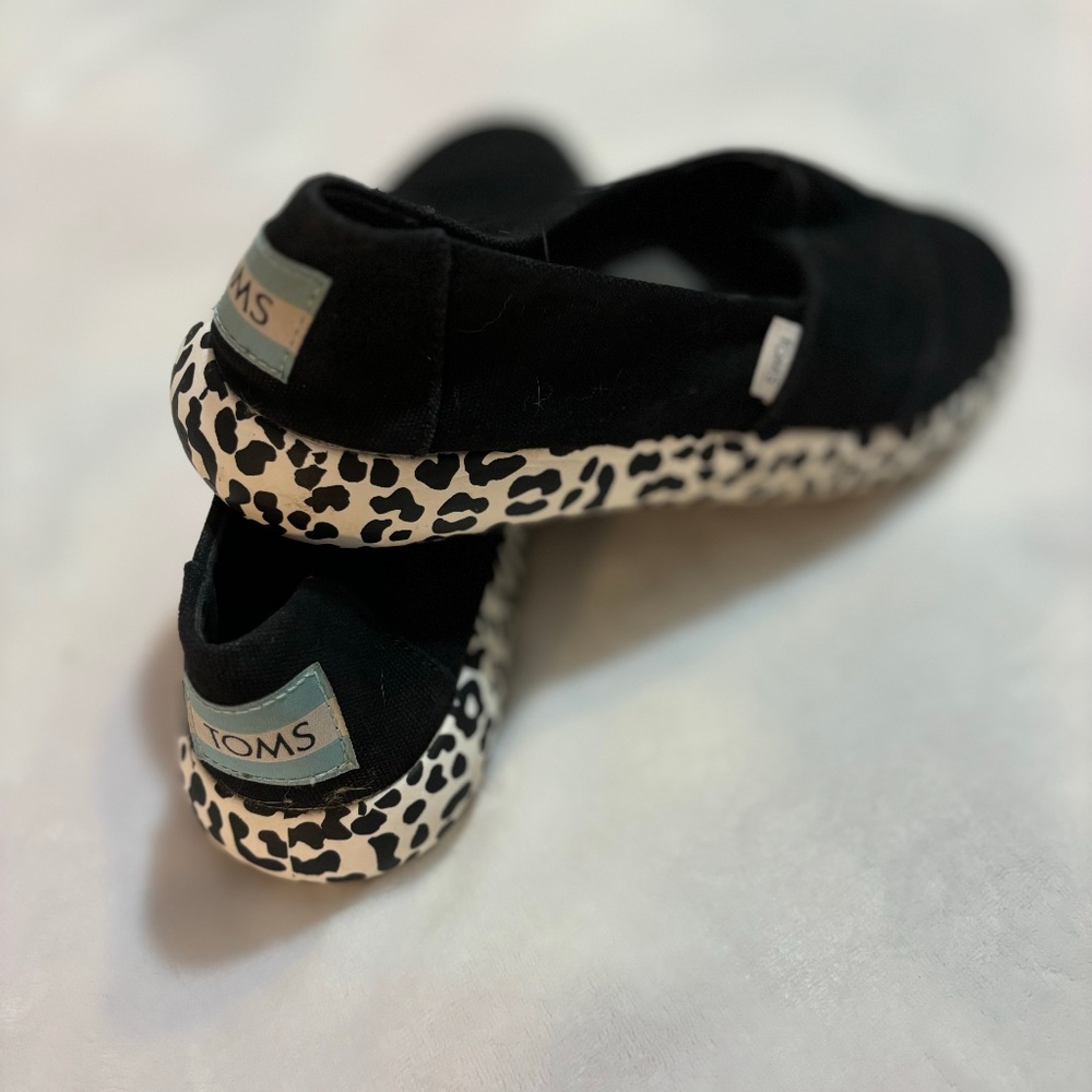 Toms shoes